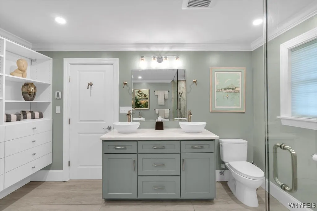 73 Woodview Drive, Orchard Park, New York 14127, Orchard Park, New York 14127, 3 Bedrooms Bedrooms, 10 Rooms Rooms,3 BathroomsBathrooms,Residential,For Sale,73 Woodview Drive, Orchard Park, New York 14127,B1622982