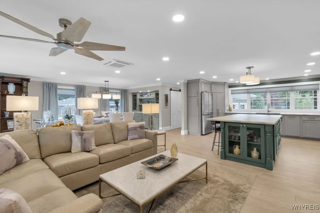 73 Woodview Drive, Orchard Park, New York 14127, Orchard Park, New York 14127, 3 Bedrooms Bedrooms, 10 Rooms Rooms,3 BathroomsBathrooms,Residential,For Sale,73 Woodview Drive, Orchard Park, New York 14127,B1622982