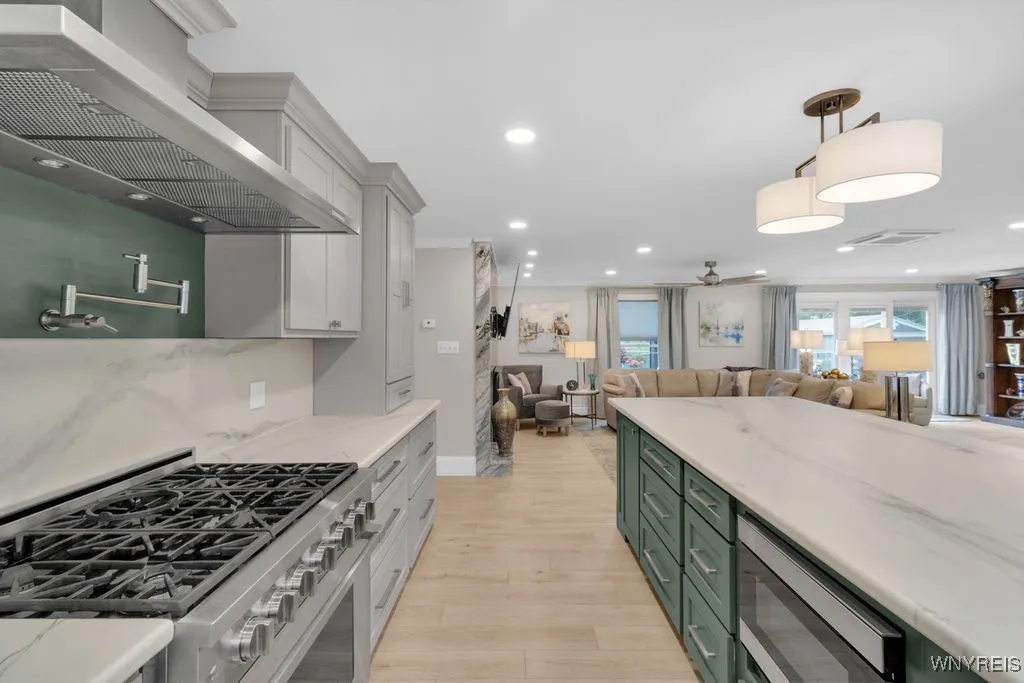 73 Woodview Drive, Orchard Park, New York 14127, Orchard Park, New York 14127, 3 Bedrooms Bedrooms, 10 Rooms Rooms,3 BathroomsBathrooms,Residential,For Sale,73 Woodview Drive, Orchard Park, New York 14127,B1622982