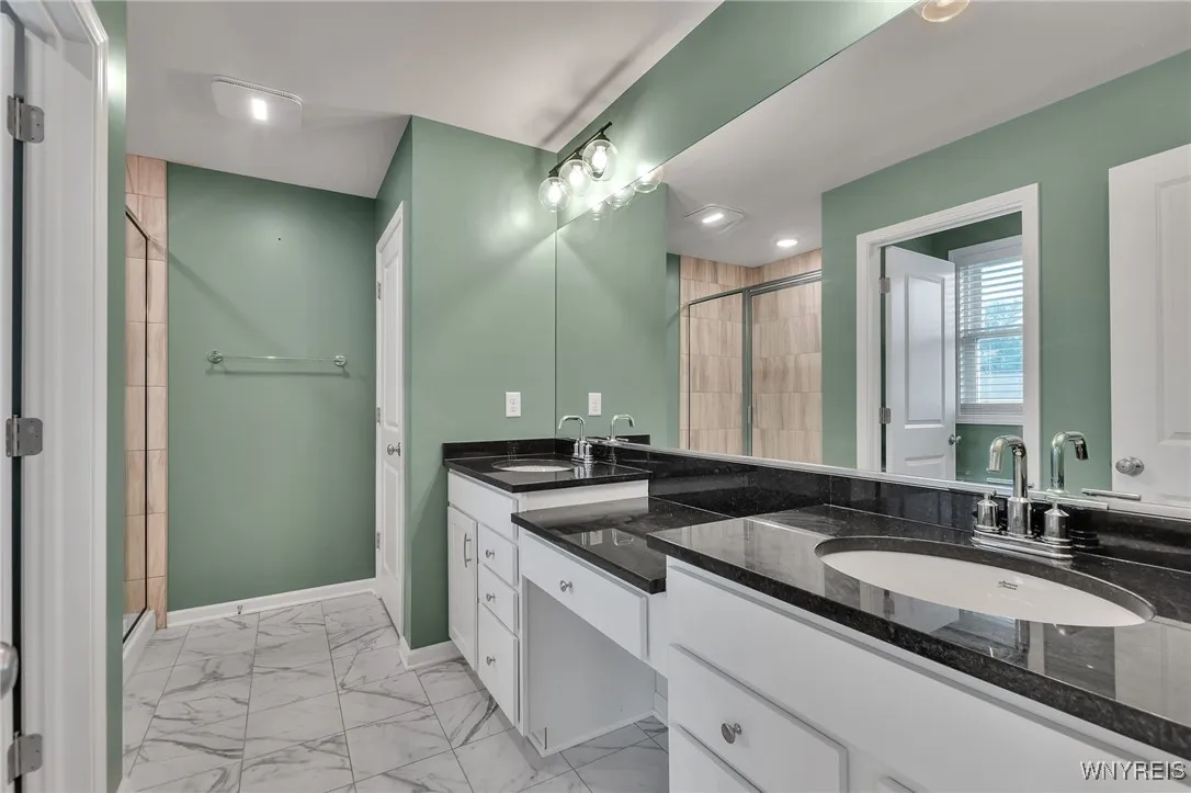 10 Wentworth Drive, Orchard Park, New York 14127, Orchard Park, New York 14127, 5 Bedrooms Bedrooms, 12 Rooms Rooms,2 BathroomsBathrooms,Residential,For Sale,10 Wentworth Drive, Orchard Park, New York 14127,B1623149