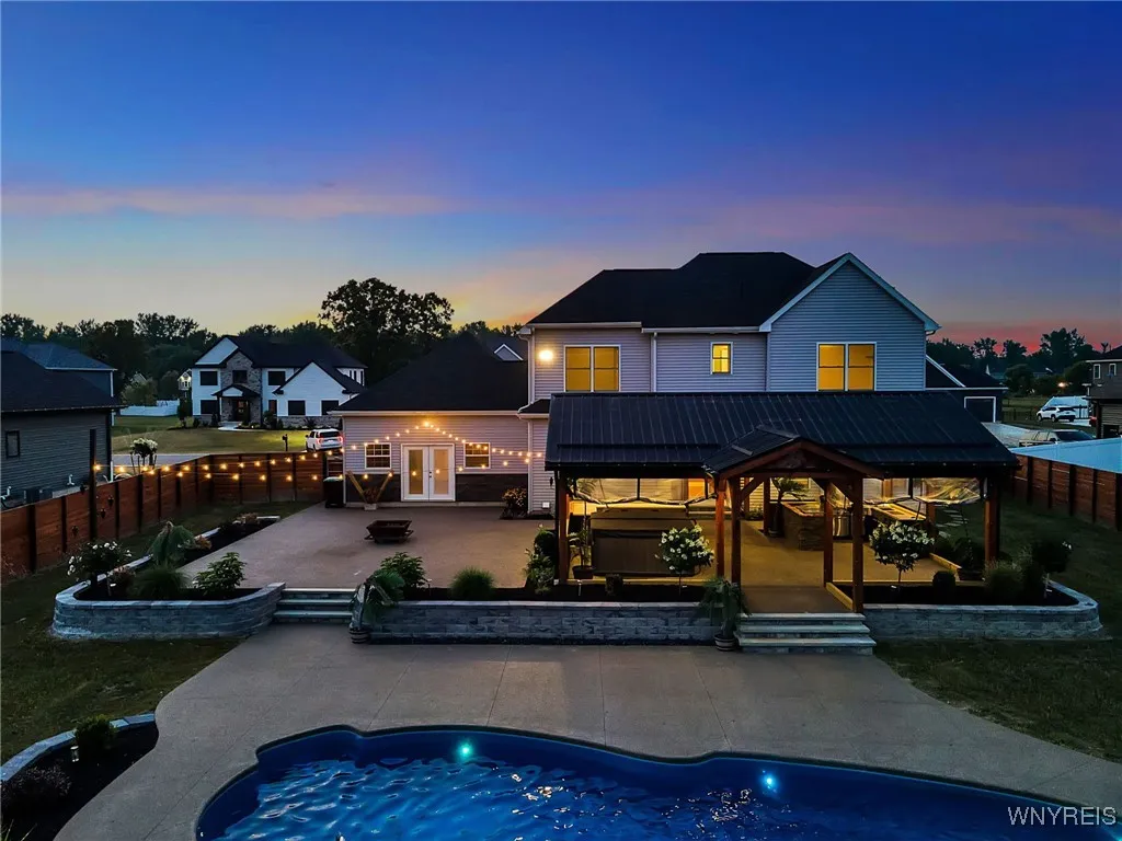 10 Wentworth Drive, Orchard Park, New York 14127, Orchard Park, New York 14127, 5 Bedrooms Bedrooms, 12 Rooms Rooms,2 BathroomsBathrooms,Residential,For Sale,10 Wentworth Drive, Orchard Park, New York 14127,B1623149