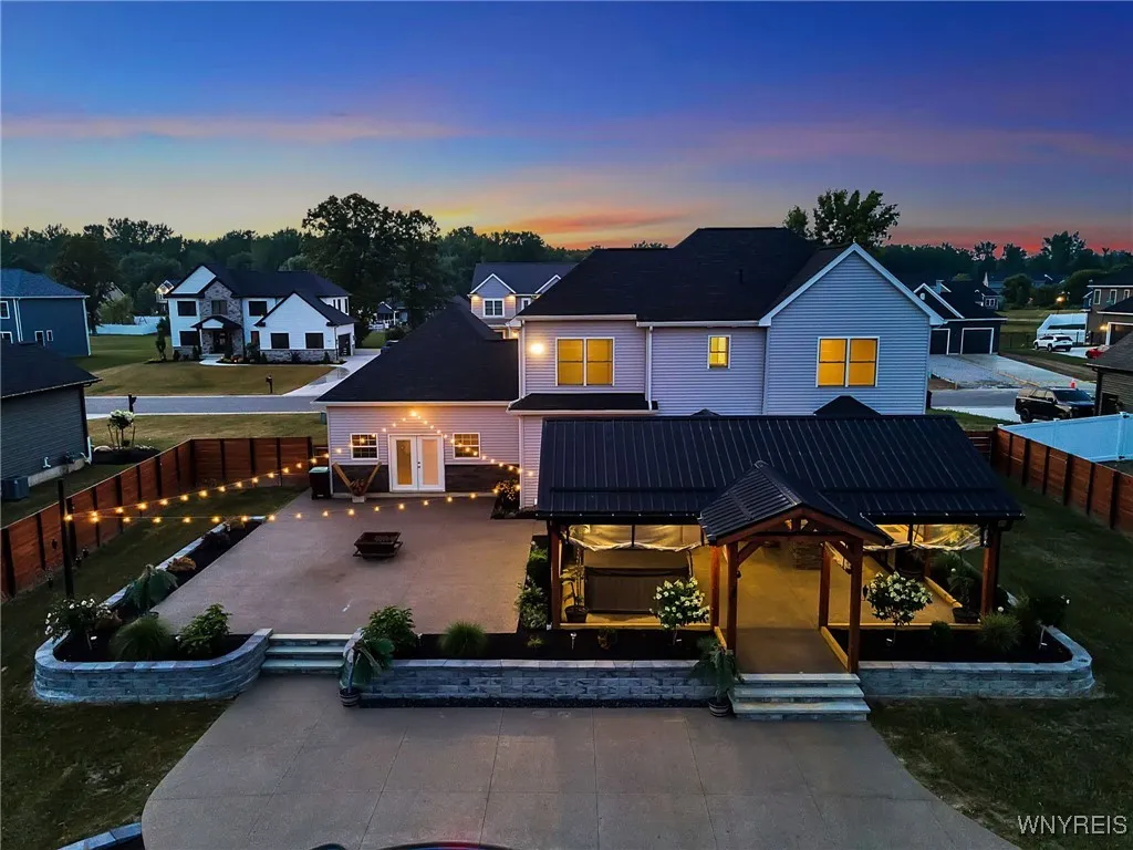 10 Wentworth Drive, Orchard Park, New York 14127, Orchard Park, New York 14127, 5 Bedrooms Bedrooms, 12 Rooms Rooms,2 BathroomsBathrooms,Residential,For Sale,10 Wentworth Drive, Orchard Park, New York 14127,B1623149