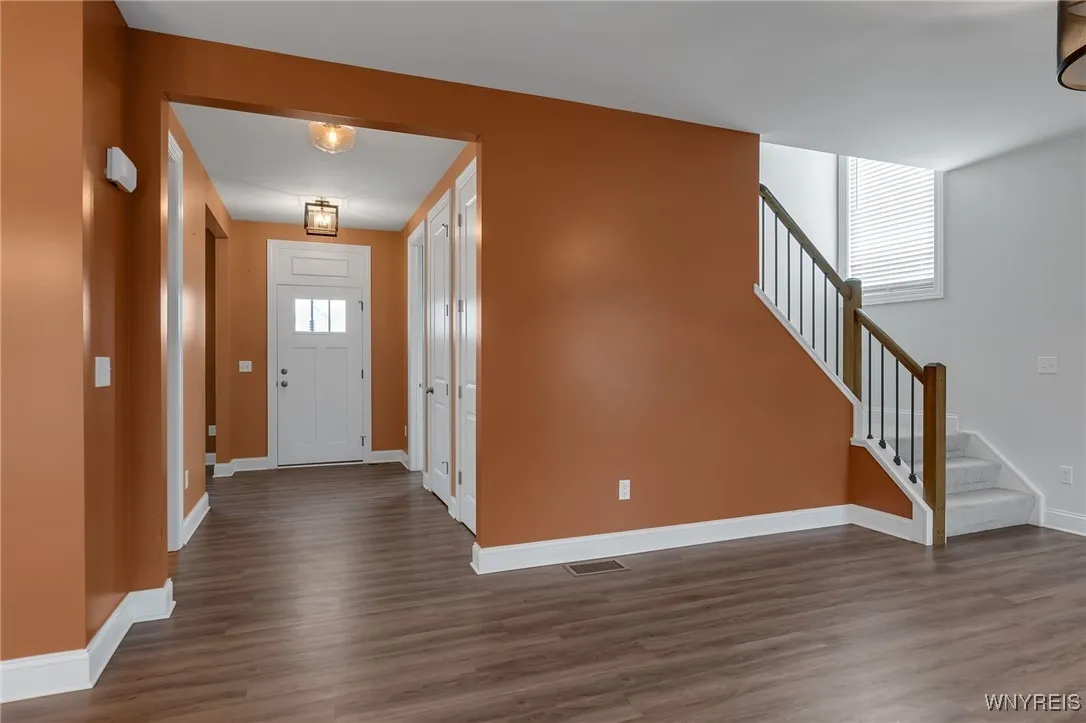 10 Wentworth Drive, Orchard Park, New York 14127, Orchard Park, New York 14127, 5 Bedrooms Bedrooms, 12 Rooms Rooms,2 BathroomsBathrooms,Residential,For Sale,10 Wentworth Drive, Orchard Park, New York 14127,B1623149