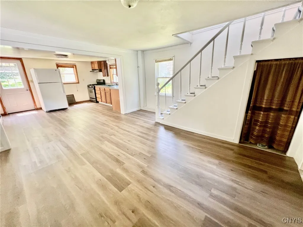 26 Varick Street, Oswego, New York 13126, Oswego, New York 13126, 4 Bedrooms Bedrooms, 11 Rooms Rooms,2 BathroomsBathrooms,Residential,Closed,26 Varick Street, Oswego, New York 13126,0,S1623192