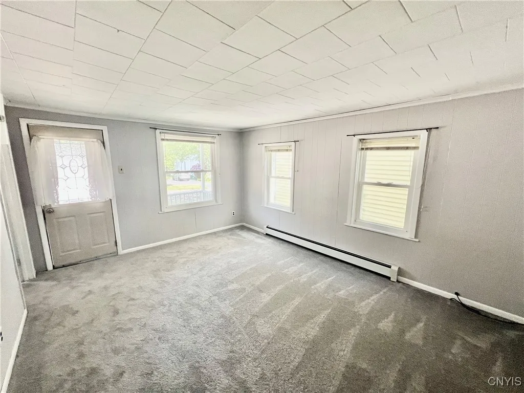 26 Varick Street, Oswego, New York 13126, Oswego, New York 13126, 4 Bedrooms Bedrooms, 11 Rooms Rooms,2 BathroomsBathrooms,Residential,Closed,26 Varick Street, Oswego, New York 13126,0,S1623192