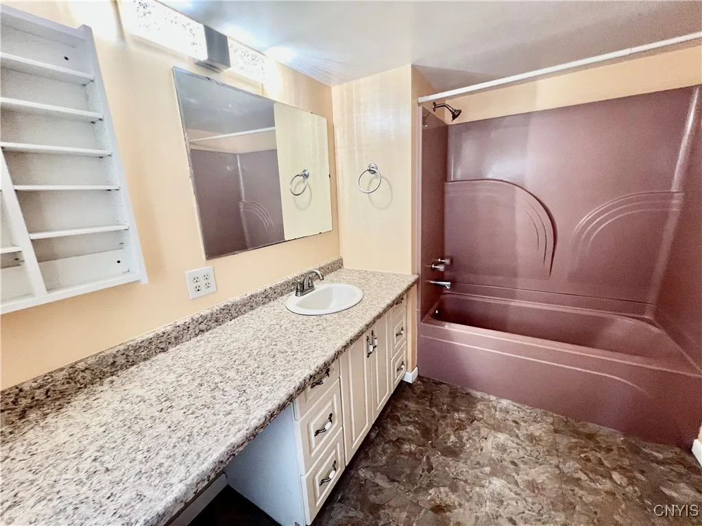 26 Varick Street, Oswego, New York 13126, Oswego, New York 13126, 4 Bedrooms Bedrooms, 11 Rooms Rooms,2 BathroomsBathrooms,Residential,Closed,26 Varick Street, Oswego, New York 13126,0,S1623192