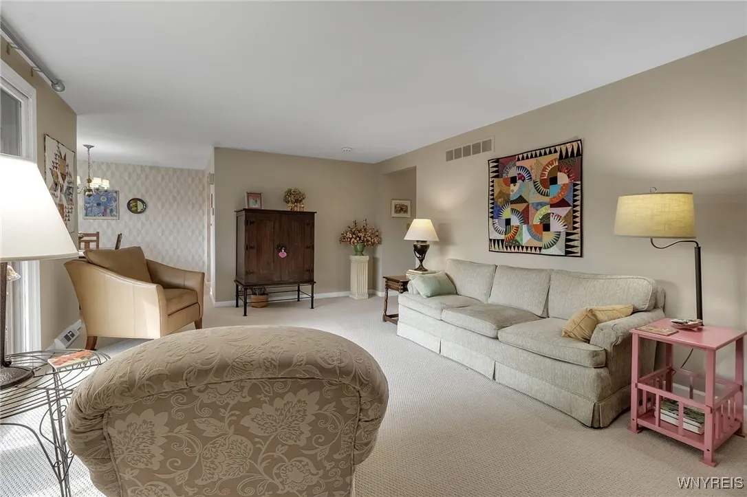 80 Groton Drive 4, Amherst, New York 14228, Amherst, New York 14228, 2 Bedrooms Bedrooms, 5 Rooms Rooms,1 BathroomBathrooms,Residential,For Sale,80 Groton Drive 4, Amherst, New York 14228,B1622595