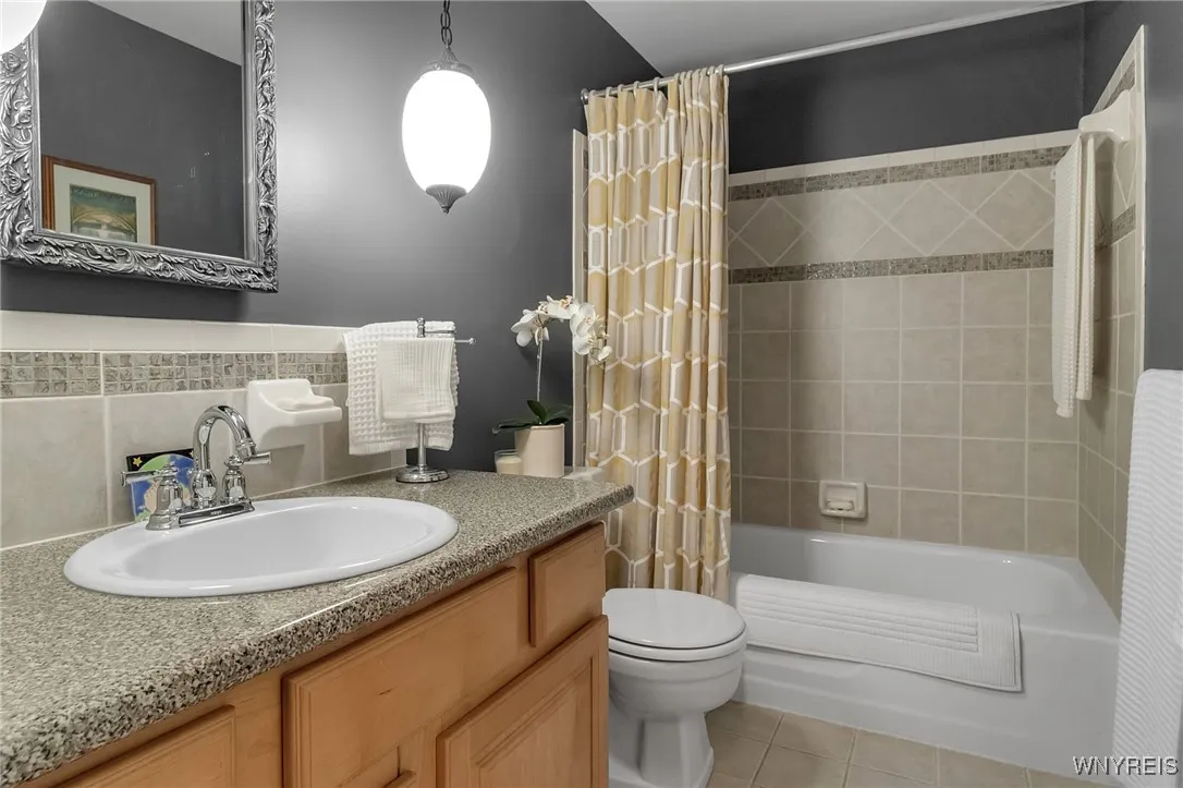 80 Groton Drive 4, Amherst, New York 14228, Amherst, New York 14228, 2 Bedrooms Bedrooms, 5 Rooms Rooms,1 BathroomBathrooms,Residential,For Sale,80 Groton Drive 4, Amherst, New York 14228,B1622595
