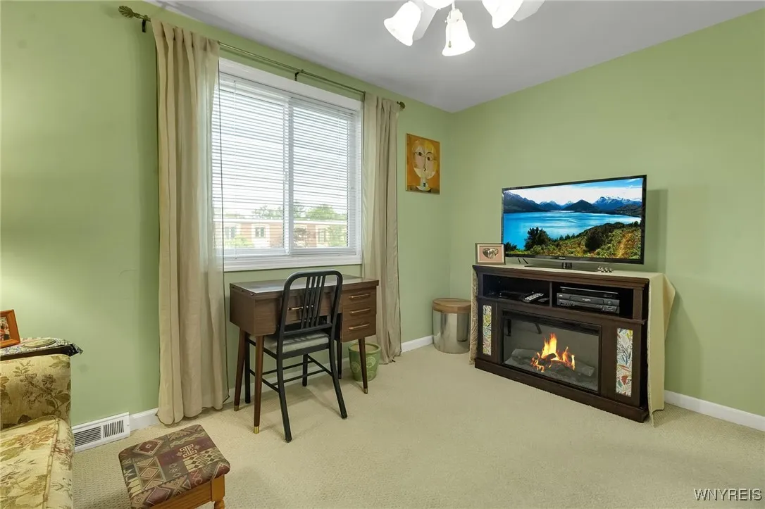 80 Groton Drive 4, Amherst, New York 14228, Amherst, New York 14228, 2 Bedrooms Bedrooms, 5 Rooms Rooms,1 BathroomBathrooms,Residential,For Sale,80 Groton Drive 4, Amherst, New York 14228,B1622595