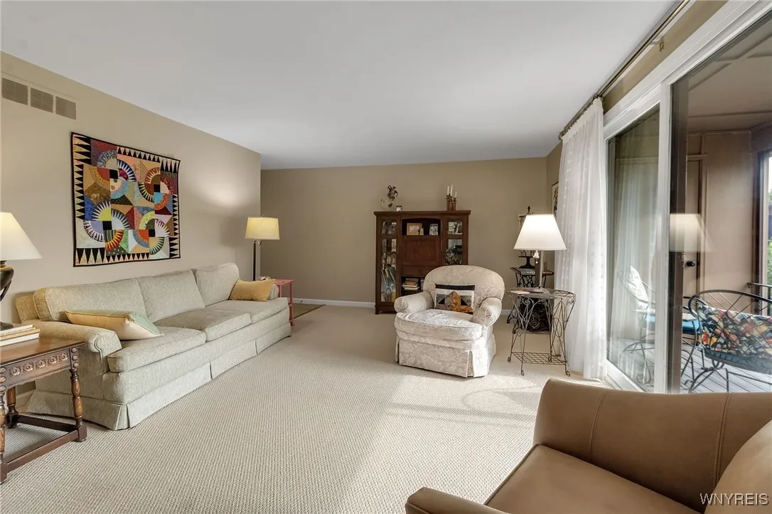 80 Groton Drive 4, Amherst, New York 14228, Amherst, New York 14228, 2 Bedrooms Bedrooms, 5 Rooms Rooms,1 BathroomBathrooms,Residential,For Sale,80 Groton Drive 4, Amherst, New York 14228,B1622595