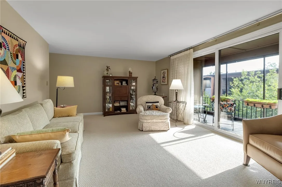 80 Groton Drive 4, Amherst, New York 14228, Amherst, New York 14228, 2 Bedrooms Bedrooms, 5 Rooms Rooms,1 BathroomBathrooms,Residential,For Sale,80 Groton Drive 4, Amherst, New York 14228,B1622595