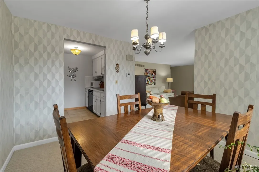 80 Groton Drive 4, Amherst, New York 14228, Amherst, New York 14228, 2 Bedrooms Bedrooms, 5 Rooms Rooms,1 BathroomBathrooms,Residential,For Sale,80 Groton Drive 4, Amherst, New York 14228,B1622595