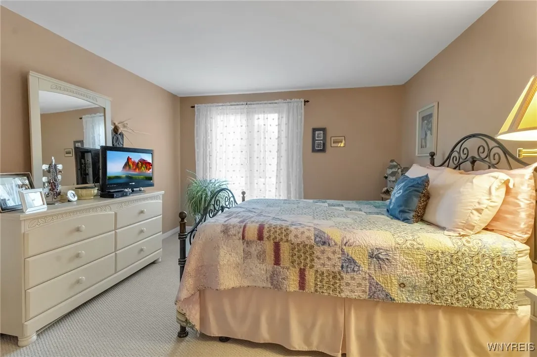 80 Groton Drive 4, Amherst, New York 14228, Amherst, New York 14228, 2 Bedrooms Bedrooms, 5 Rooms Rooms,1 BathroomBathrooms,Residential,For Sale,80 Groton Drive 4, Amherst, New York 14228,B1622595