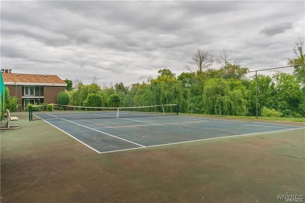 80 Groton Drive 4, Amherst, New York 14228, Amherst, New York 14228, 2 Bedrooms Bedrooms, 5 Rooms Rooms,1 BathroomBathrooms,Residential,For Sale,80 Groton Drive 4, Amherst, New York 14228,B1622595
