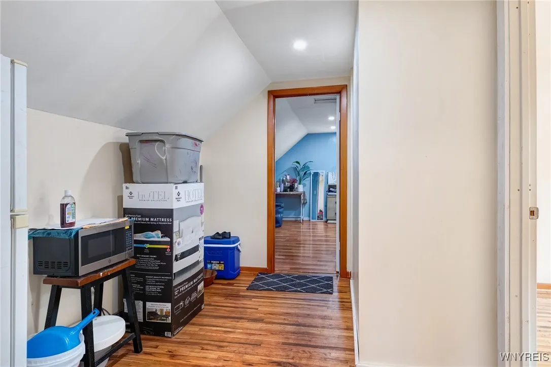 2527 Genesee Street, Cheektowaga, New York 14225, Cheektowaga, New York 14225, 6 Bedrooms Bedrooms, 10 Rooms Rooms,2 BathroomsBathrooms,Residential,For Sale,2527 Genesee Street, Cheektowaga, New York 14225,B1623209
