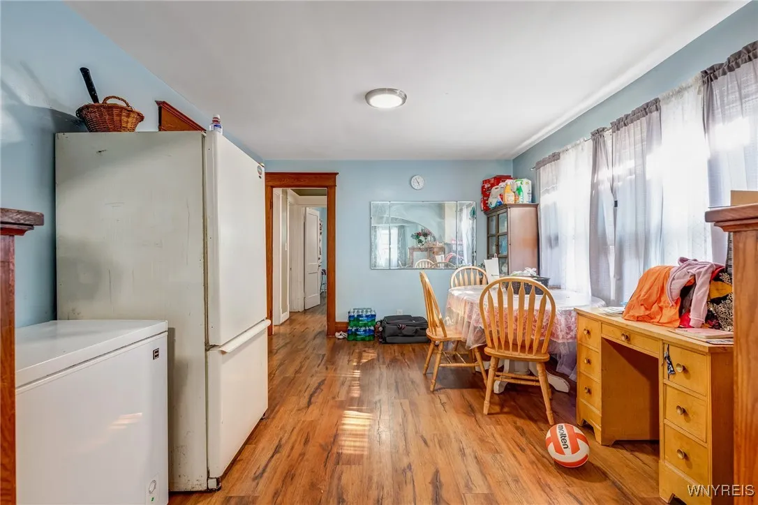 2527 Genesee Street, Cheektowaga, New York 14225, Cheektowaga, New York 14225, 6 Bedrooms Bedrooms, 10 Rooms Rooms,2 BathroomsBathrooms,Residential,For Sale,2527 Genesee Street, Cheektowaga, New York 14225,B1623209