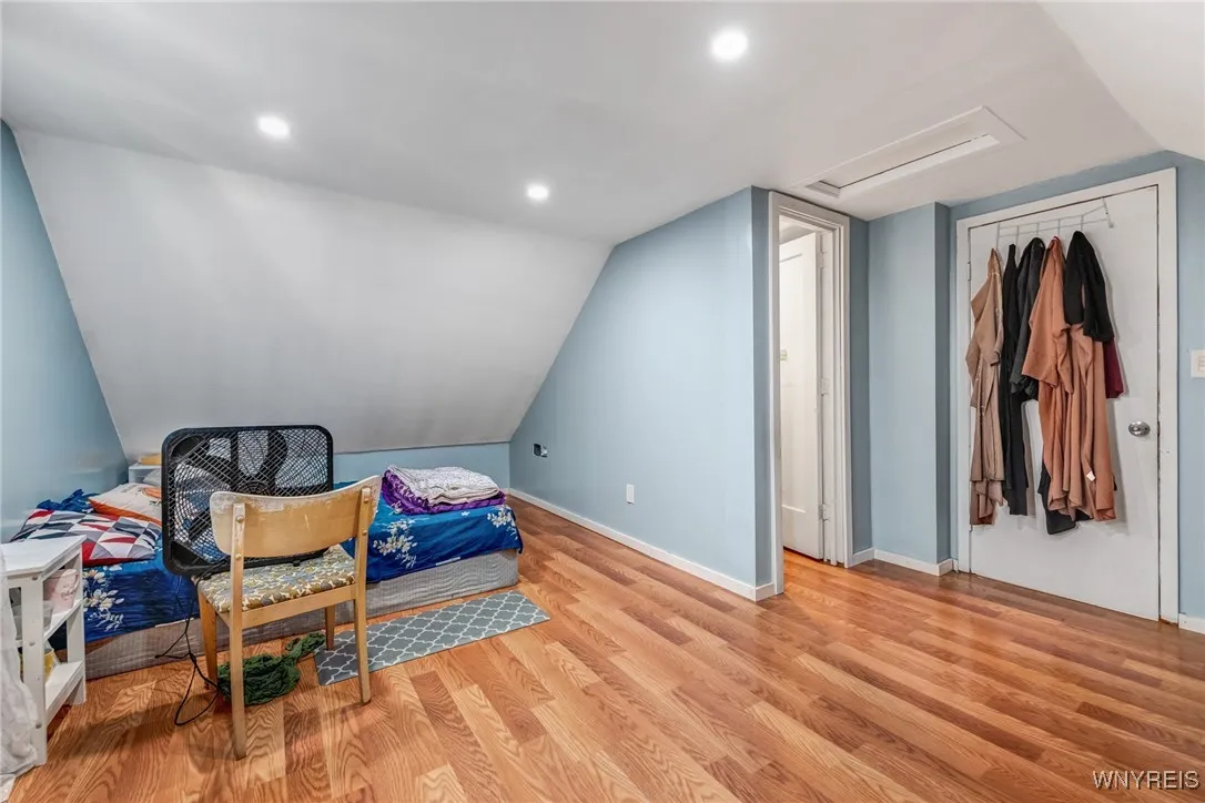 2527 Genesee Street, Cheektowaga, New York 14225, Cheektowaga, New York 14225, 6 Bedrooms Bedrooms, 10 Rooms Rooms,2 BathroomsBathrooms,Residential,For Sale,2527 Genesee Street, Cheektowaga, New York 14225,B1623209