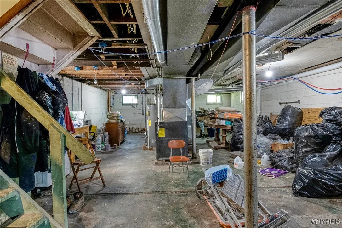 2527 Genesee Street, Cheektowaga, New York 14225, Cheektowaga, New York 14225, 6 Bedrooms Bedrooms, 10 Rooms Rooms,2 BathroomsBathrooms,Residential,For Sale,2527 Genesee Street, Cheektowaga, New York 14225,B1623209