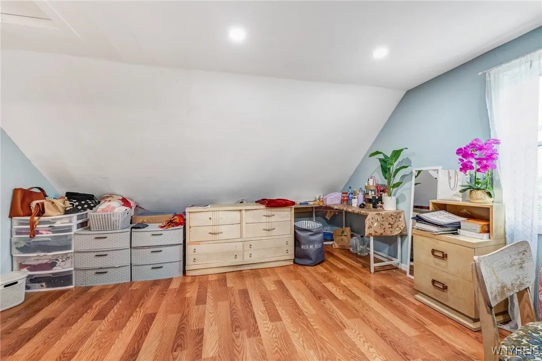 2527 Genesee Street, Cheektowaga, New York 14225, Cheektowaga, New York 14225, 6 Bedrooms Bedrooms, 10 Rooms Rooms,2 BathroomsBathrooms,Residential,For Sale,2527 Genesee Street, Cheektowaga, New York 14225,B1623209