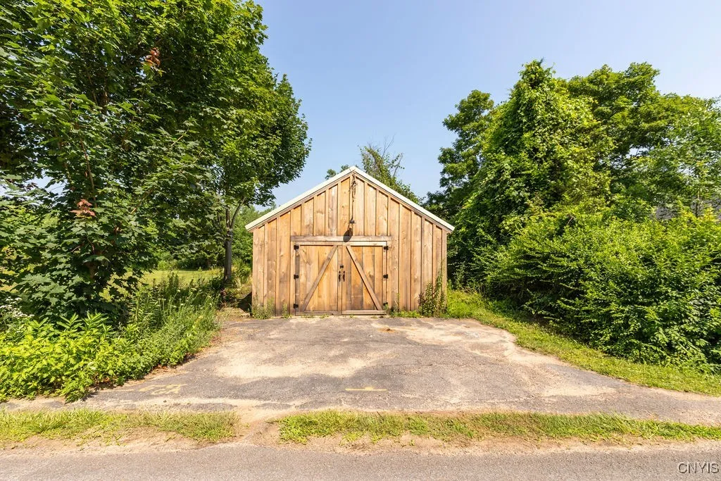 Additional Outbuilding - Left of Home.