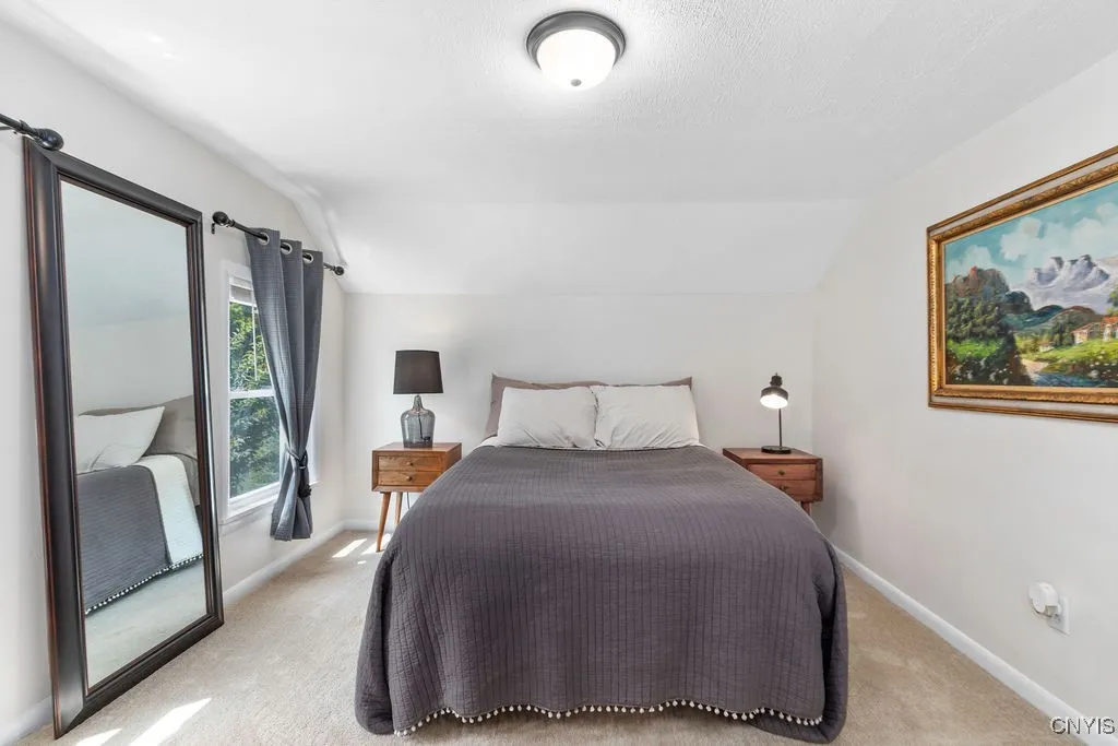 2nd Bedroom.