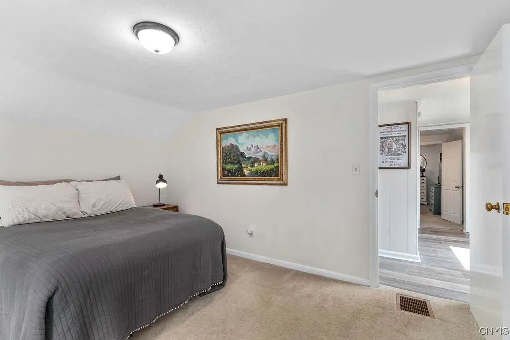 2nd Bedroom.