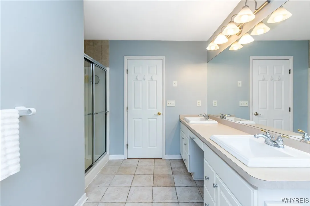 175 Crown Royal Drive, Amherst, New York 14221, Amherst, New York 14221, 4 Bedrooms Bedrooms, 8 Rooms Rooms,2 BathroomsBathrooms,Residential,For Sale,175 Crown Royal Drive, Amherst, New York 14221,B1622647