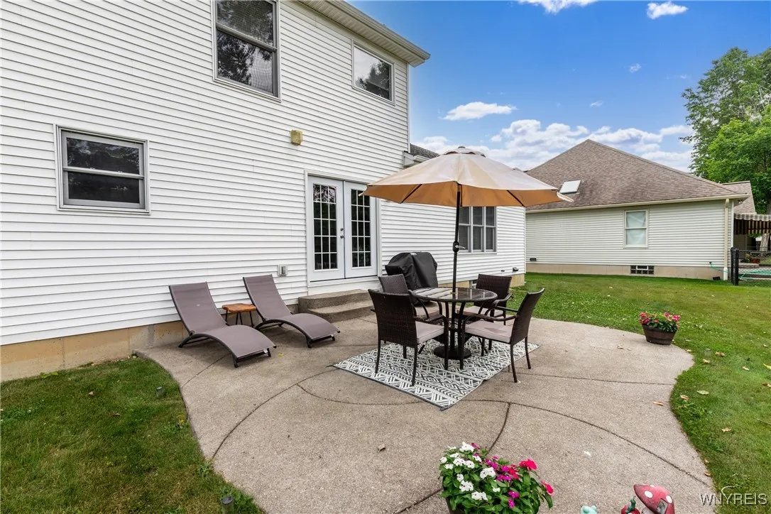 175 Crown Royal Drive, Amherst, New York 14221, Amherst, New York 14221, 4 Bedrooms Bedrooms, 8 Rooms Rooms,2 BathroomsBathrooms,Residential,For Sale,175 Crown Royal Drive, Amherst, New York 14221,B1622647