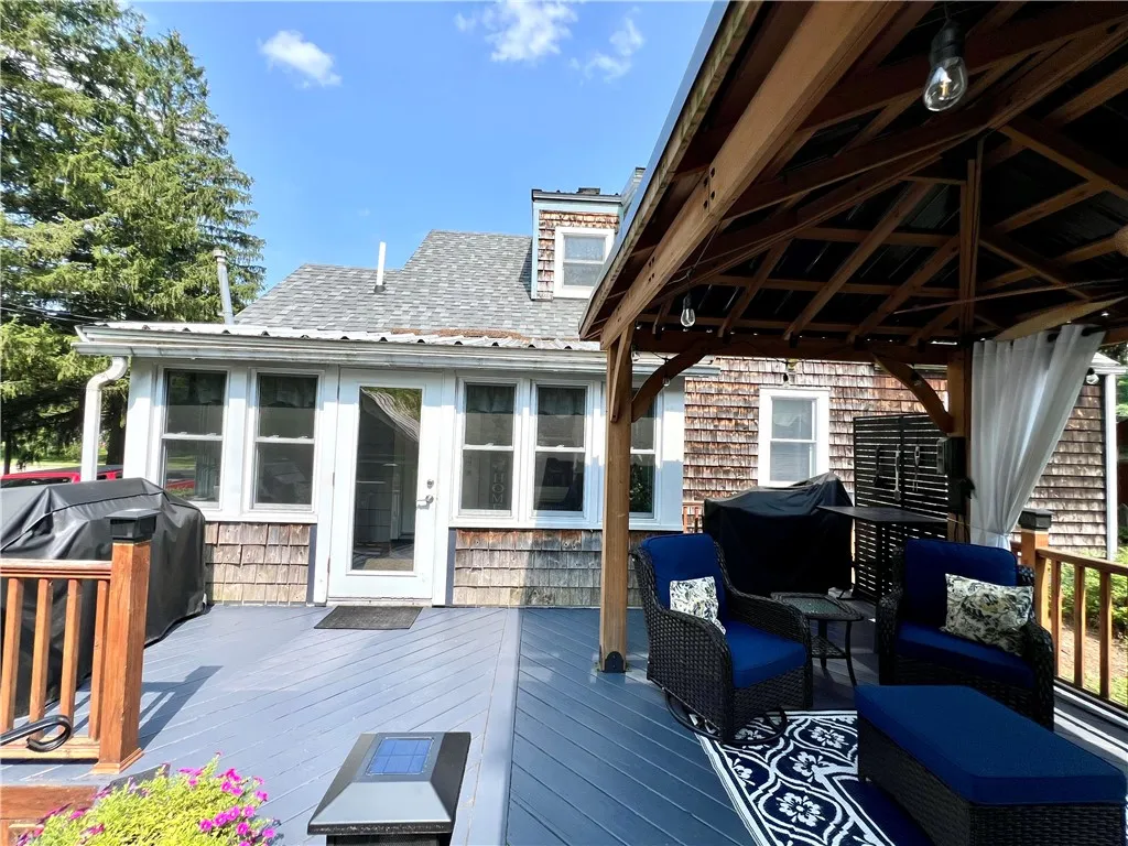 144 North Main Street, Spencer, New York 14883, Spencer, New York 14883, 4 Bedrooms Bedrooms, 11 Rooms Rooms,1 BathroomBathrooms,Residential,For Sale,144 North Main Street, Spencer, New York 14883,R1623196