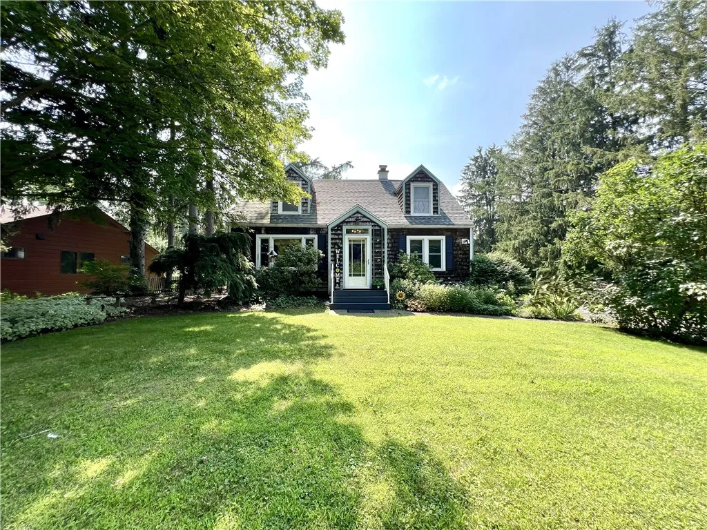 144 North Main Street, Spencer, New York 14883, Spencer, New York 14883, 4 Bedrooms Bedrooms, 11 Rooms Rooms,1 BathroomBathrooms,Residential,For Sale,144 North Main Street, Spencer, New York 14883,R1623196