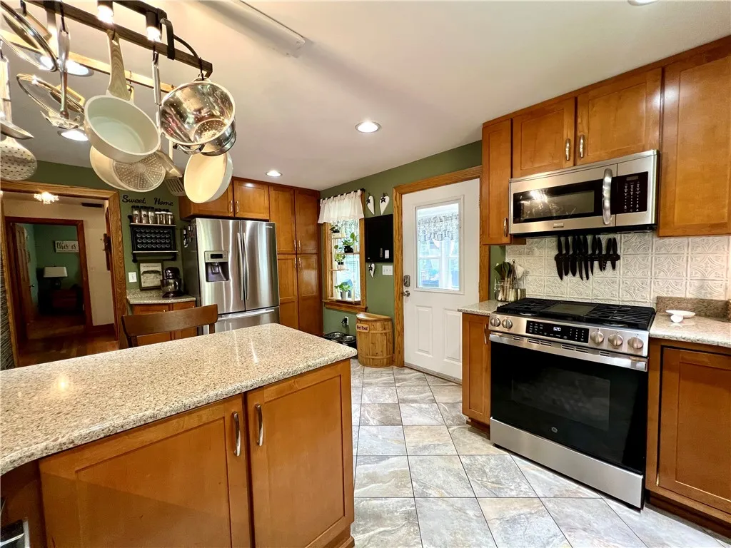144 North Main Street, Spencer, New York 14883, Spencer, New York 14883, 4 Bedrooms Bedrooms, 11 Rooms Rooms,1 BathroomBathrooms,Residential,For Sale,144 North Main Street, Spencer, New York 14883,R1623196