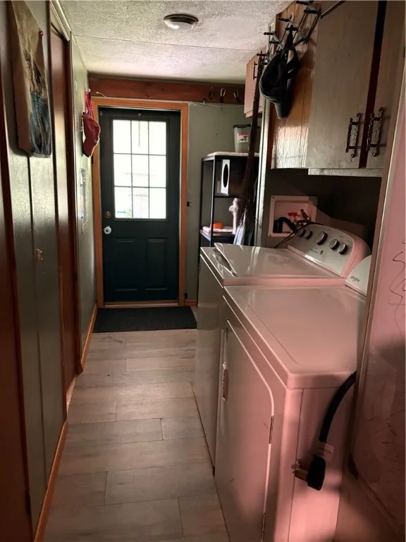 entry/laundry area