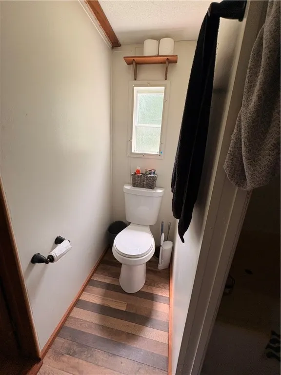 primary bedroom bathroom