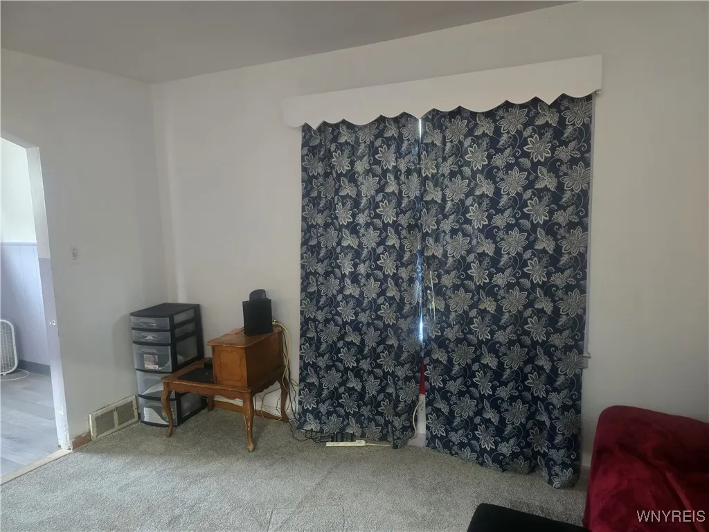 432 32nd Street, Niagara Falls, New York 14303, Niagara Falls, New York 14303, 3 Bedrooms Bedrooms, 6 Rooms Rooms,1 BathroomBathrooms,Residential,For Sale,432 32nd Street, Niagara Falls, New York 14303,B1623218