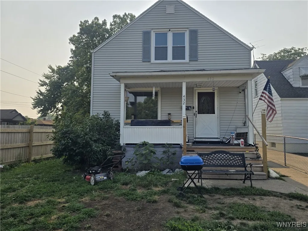 432 32nd Street, Niagara Falls, New York 14303, Niagara Falls, New York 14303, 3 Bedrooms Bedrooms, 6 Rooms Rooms,1 BathroomBathrooms,Residential,For Sale,432 32nd Street, Niagara Falls, New York 14303,B1623218