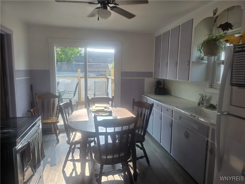 432 32nd Street, Niagara Falls, New York 14303, Niagara Falls, New York 14303, 3 Bedrooms Bedrooms, 6 Rooms Rooms,1 BathroomBathrooms,Residential,For Sale,432 32nd Street, Niagara Falls, New York 14303,B1623218