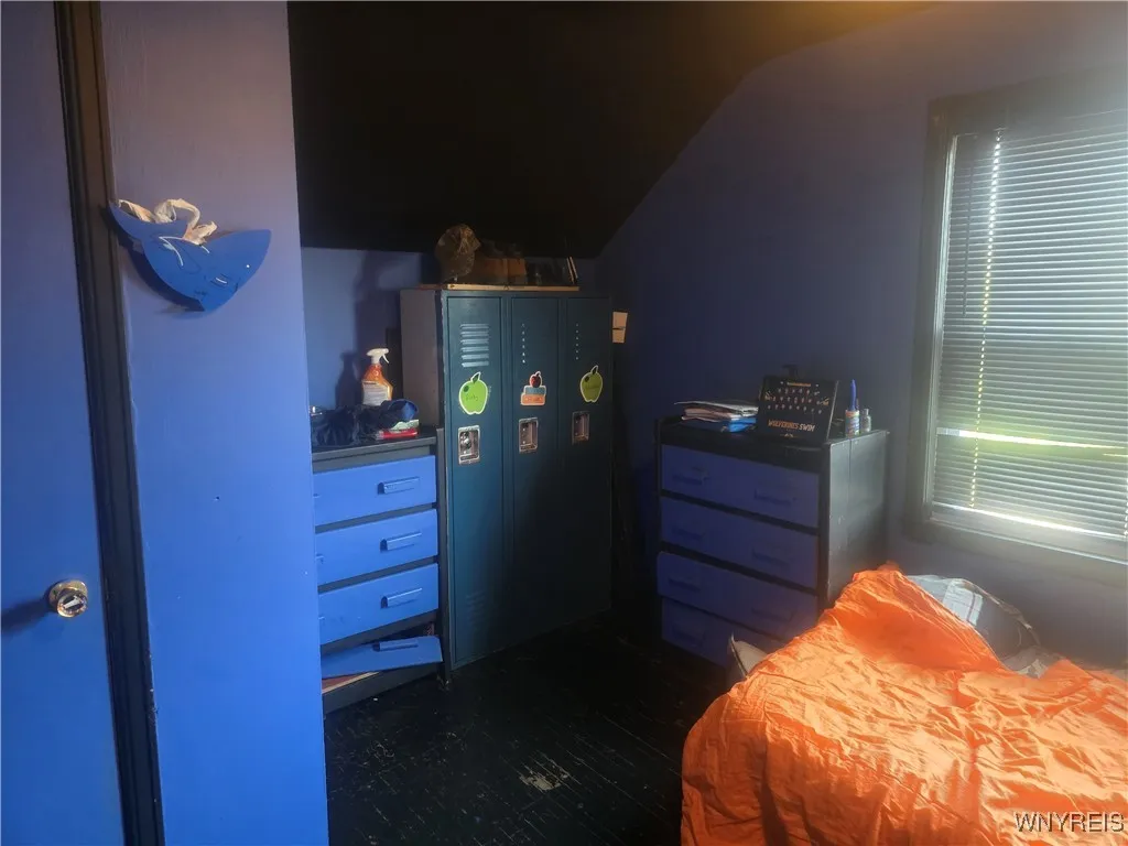 432 32nd Street, Niagara Falls, New York 14303, Niagara Falls, New York 14303, 3 Bedrooms Bedrooms, 6 Rooms Rooms,1 BathroomBathrooms,Residential,For Sale,432 32nd Street, Niagara Falls, New York 14303,B1623218