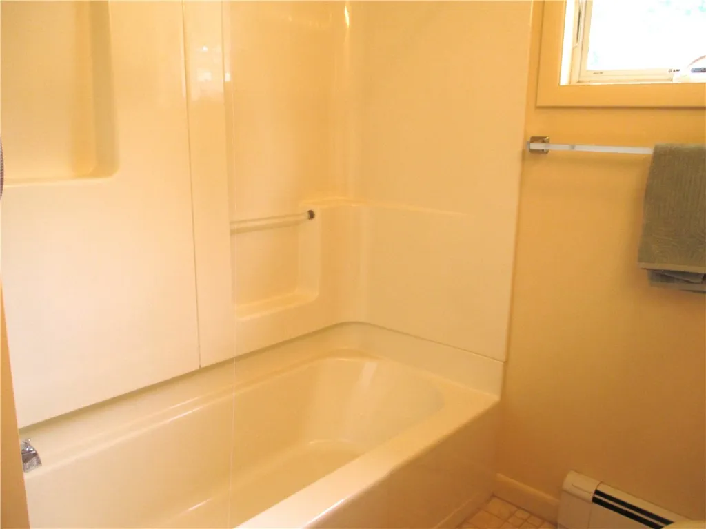 15 Spencer Drive, Oneonta, New York 13820, Oneonta, New York 13820, 2 Bedrooms Bedrooms, 6 Rooms Rooms,1 BathroomBathrooms,Residential,For Sale,15 Spencer Drive, Oneonta, New York 13820,R1622519
