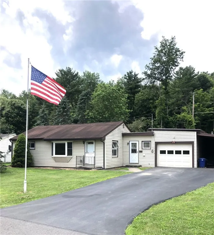 15 Spencer Drive, Oneonta, New York 13820, Oneonta, New York 13820, 2 Bedrooms Bedrooms, 6 Rooms Rooms,1 BathroomBathrooms,Residential,For Sale,15 Spencer Drive, Oneonta, New York 13820,R1622519