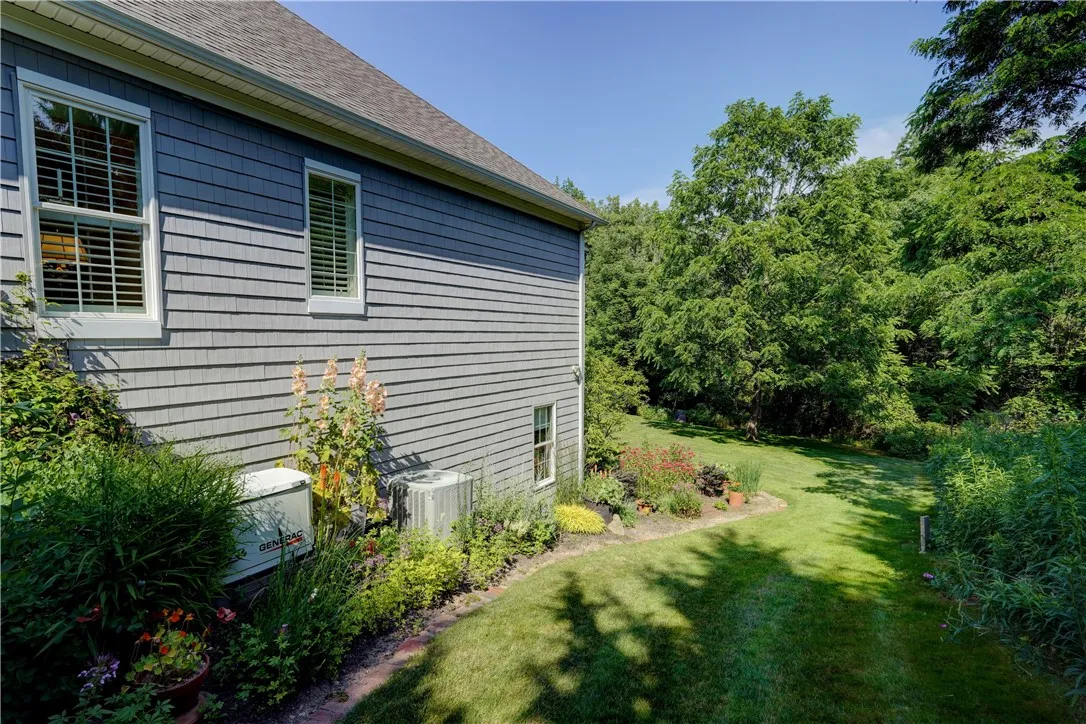 2 Stonecreek Lane, Pittsford, New York 14534, Pittsford, New York 14534, 3 Bedrooms Bedrooms, 9 Rooms Rooms,2 BathroomsBathrooms,Residential,Closed,2 Stonecreek Lane, Pittsford, New York 14534,0,R1621677