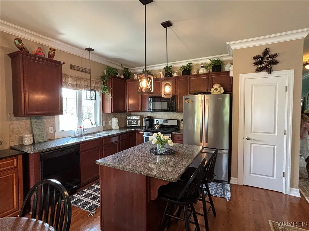 5553 Victoria Lane, Lockport Town, New York 14094, Lockport Town, New York 14094, 3 Bedrooms Bedrooms, 6 Rooms Rooms,2 BathroomsBathrooms,Residential,For Sale,5553 Victoria Lane, Lockport Town, New York 14094,B1622812
