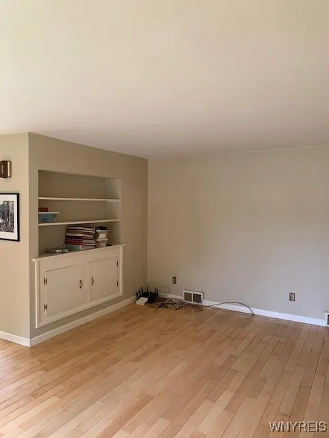 4441 East E Overlook Drive, Clarence, New York 142, Clarence, New York 14221, 3 Bedrooms Bedrooms, 6 Rooms Rooms,1 BathroomBathrooms,Residential,For Sale,4441 East E Overlook Drive, Clarence, New York 142,B1622656