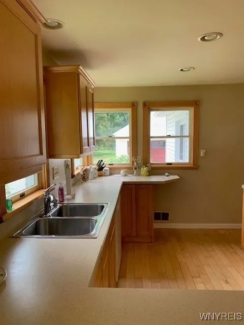 4441 East E Overlook Drive, Clarence, New York 142, Clarence, New York 14221, 3 Bedrooms Bedrooms, 6 Rooms Rooms,1 BathroomBathrooms,Residential,For Sale,4441 East E Overlook Drive, Clarence, New York 142,B1622656