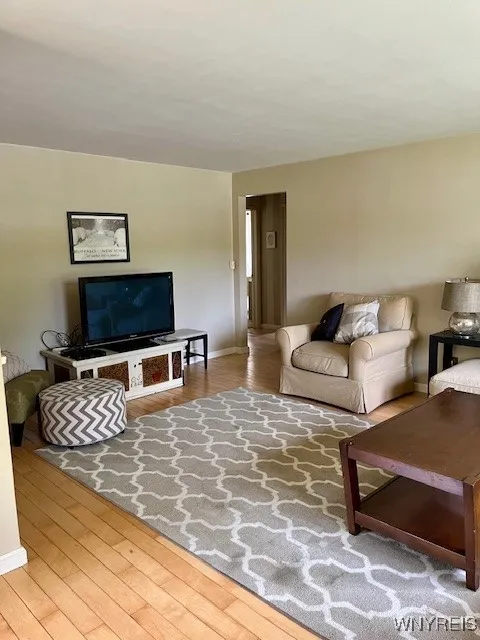 4441 East E Overlook Drive, Clarence, New York 142, Clarence, New York 14221, 3 Bedrooms Bedrooms, 6 Rooms Rooms,1 BathroomBathrooms,Residential,For Sale,4441 East E Overlook Drive, Clarence, New York 142,B1622656