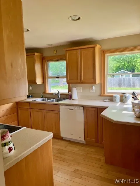 4441 East E Overlook Drive, Clarence, New York 142, Clarence, New York 14221, 3 Bedrooms Bedrooms, 6 Rooms Rooms,1 BathroomBathrooms,Residential,For Sale,4441 East E Overlook Drive, Clarence, New York 142,B1622656