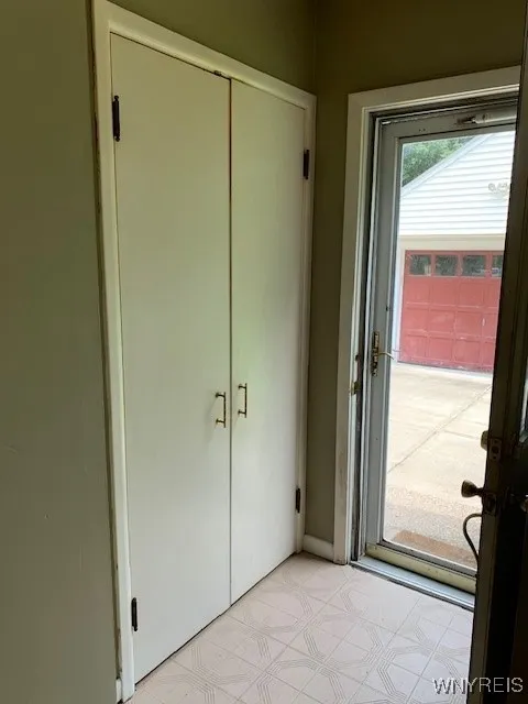 4441 East E Overlook Drive, Clarence, New York 142, Clarence, New York 14221, 3 Bedrooms Bedrooms, 6 Rooms Rooms,1 BathroomBathrooms,Residential,For Sale,4441 East E Overlook Drive, Clarence, New York 142,B1622656