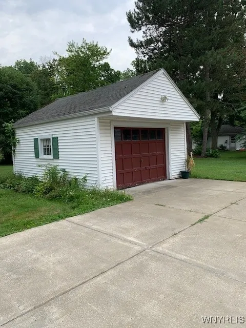 4441 East E Overlook Drive, Clarence, New York 142, Clarence, New York 14221, 3 Bedrooms Bedrooms, 6 Rooms Rooms,1 BathroomBathrooms,Residential,For Sale,4441 East E Overlook Drive, Clarence, New York 142,B1622656