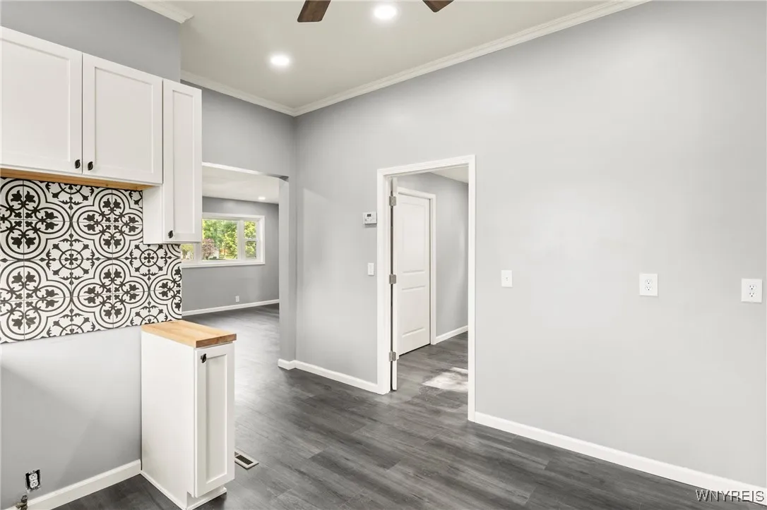 4603 South Park Avenue, Hamburg, New York 14075, Hamburg, New York 14075, 2 Bedrooms Bedrooms, 5 Rooms Rooms,1 BathroomBathrooms,Residential,For Sale,4603 South Park Avenue, Hamburg, New York 14075,B1623225