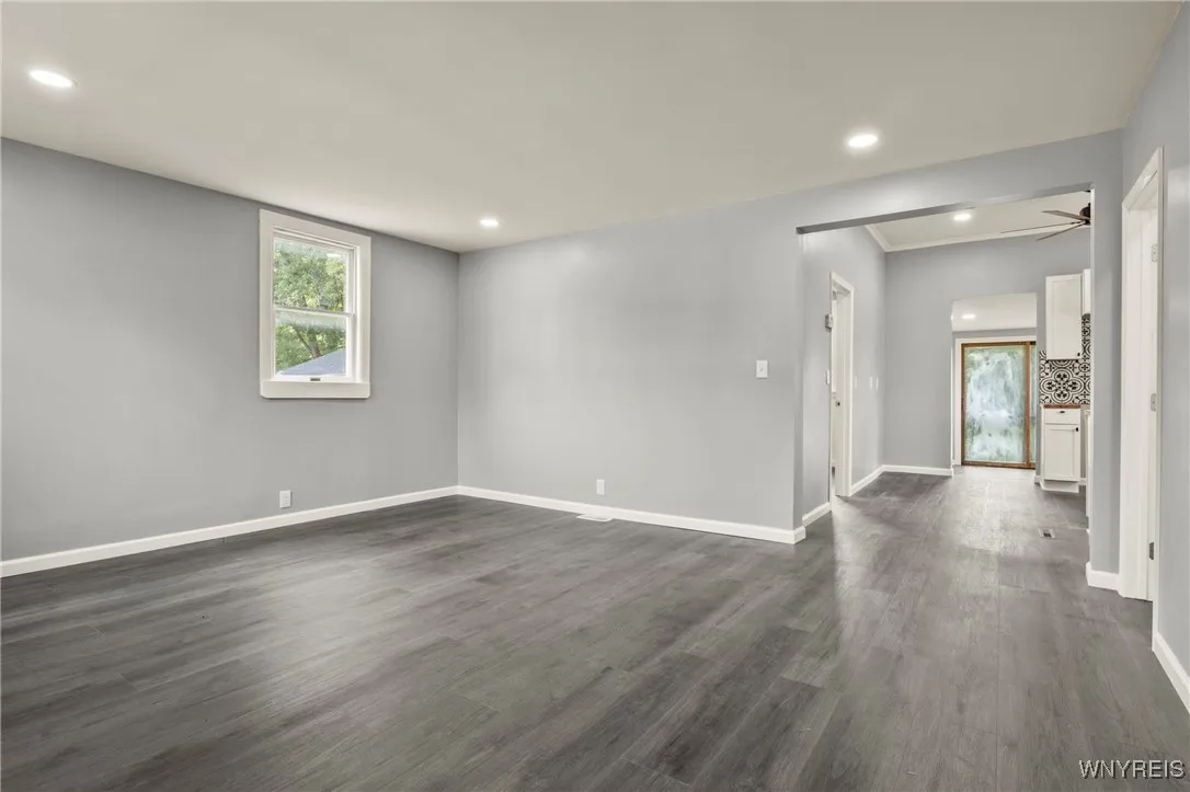 4603 South Park Avenue, Hamburg, New York 14075, Hamburg, New York 14075, 2 Bedrooms Bedrooms, 5 Rooms Rooms,1 BathroomBathrooms,Residential,For Sale,4603 South Park Avenue, Hamburg, New York 14075,B1623225