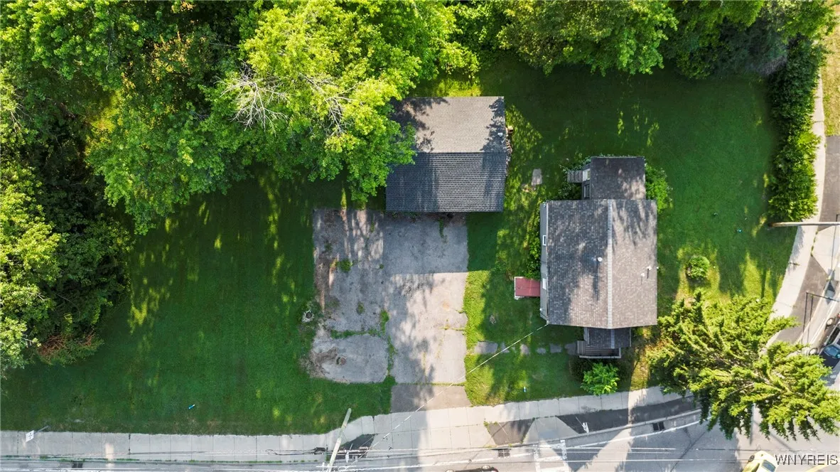4603 South Park Avenue, Hamburg, New York 14075, Hamburg, New York 14075, 2 Bedrooms Bedrooms, 5 Rooms Rooms,1 BathroomBathrooms,Residential,For Sale,4603 South Park Avenue, Hamburg, New York 14075,B1623225